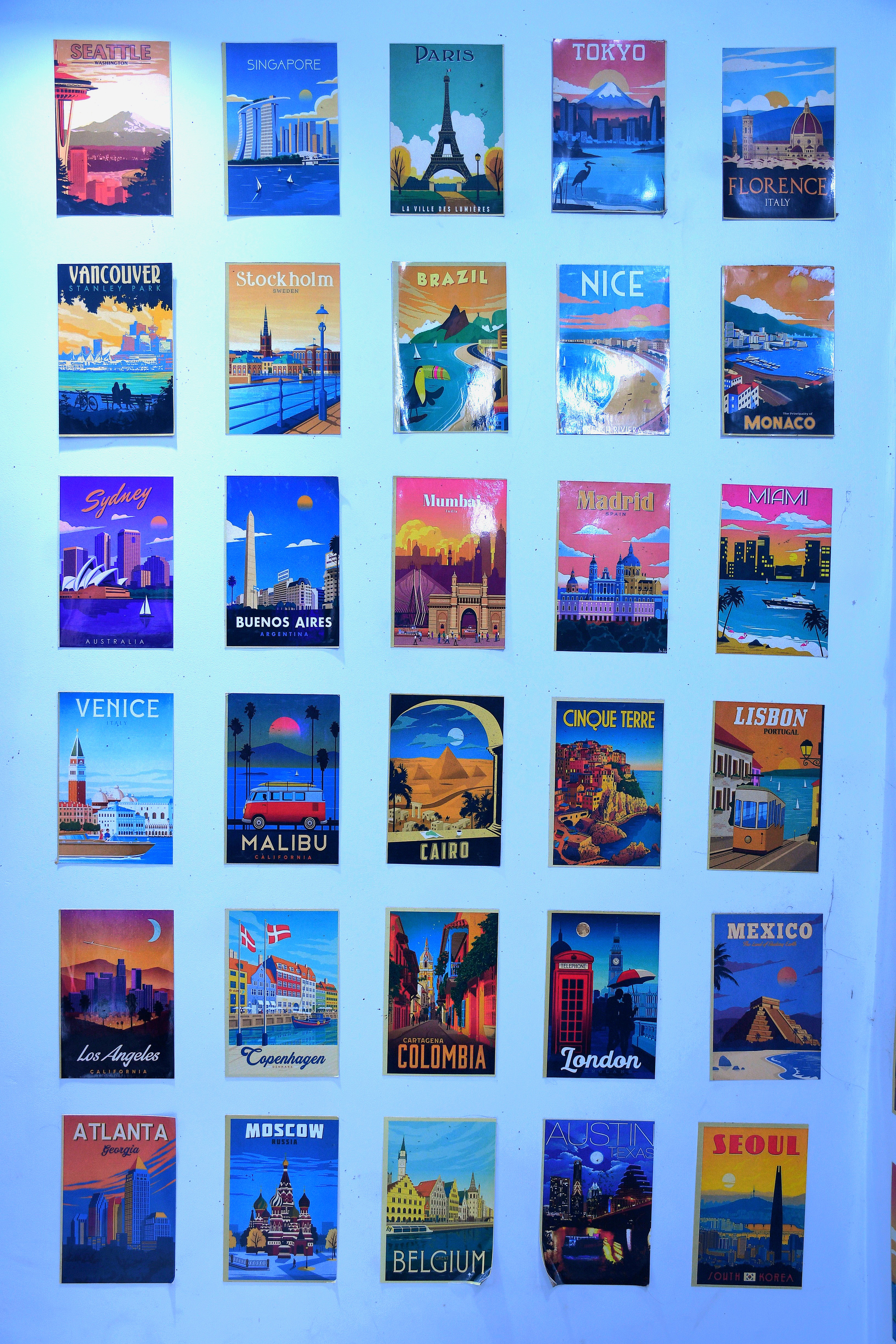 Free WiFi and TV access at Cafe Too