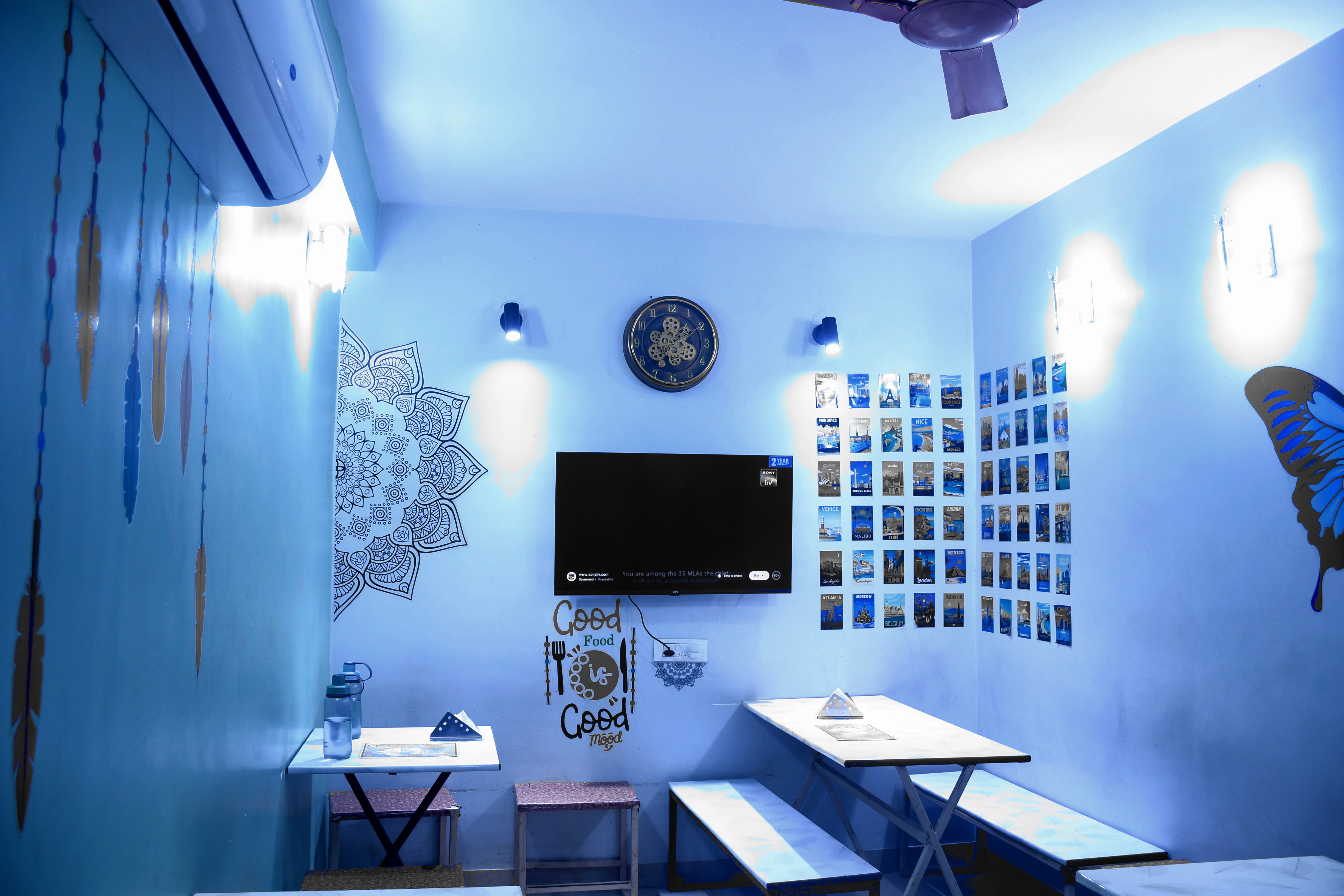 Family-Friendly ambiance at Cafe Too